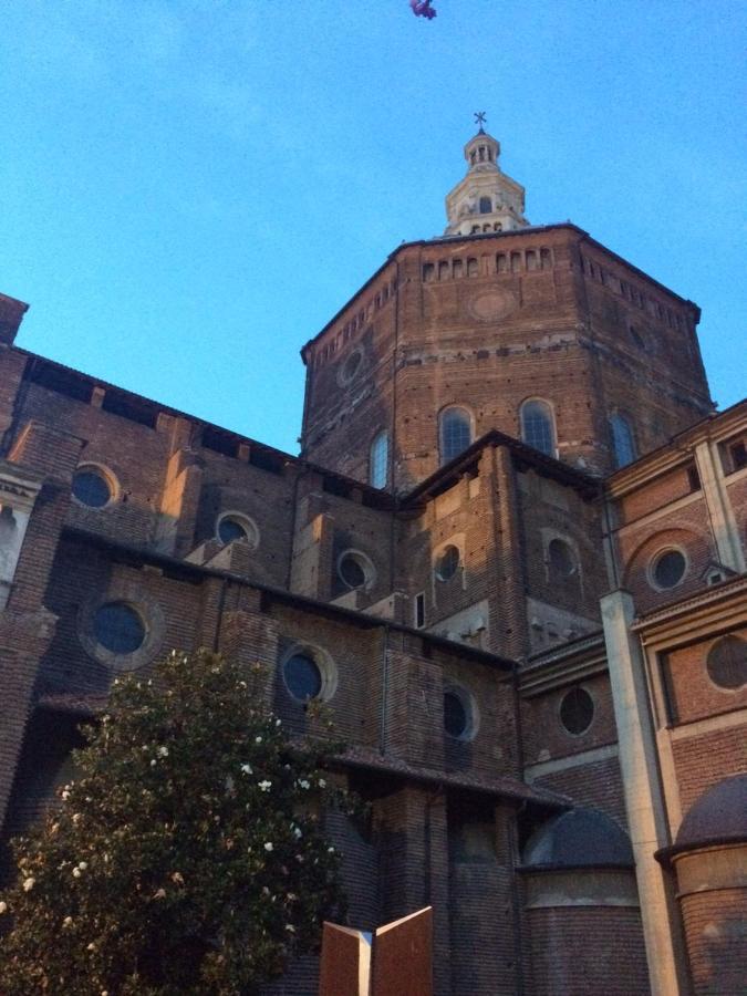 Le Stanze Del Cardinale Bed and Breakfast Pavia Exteriör bild