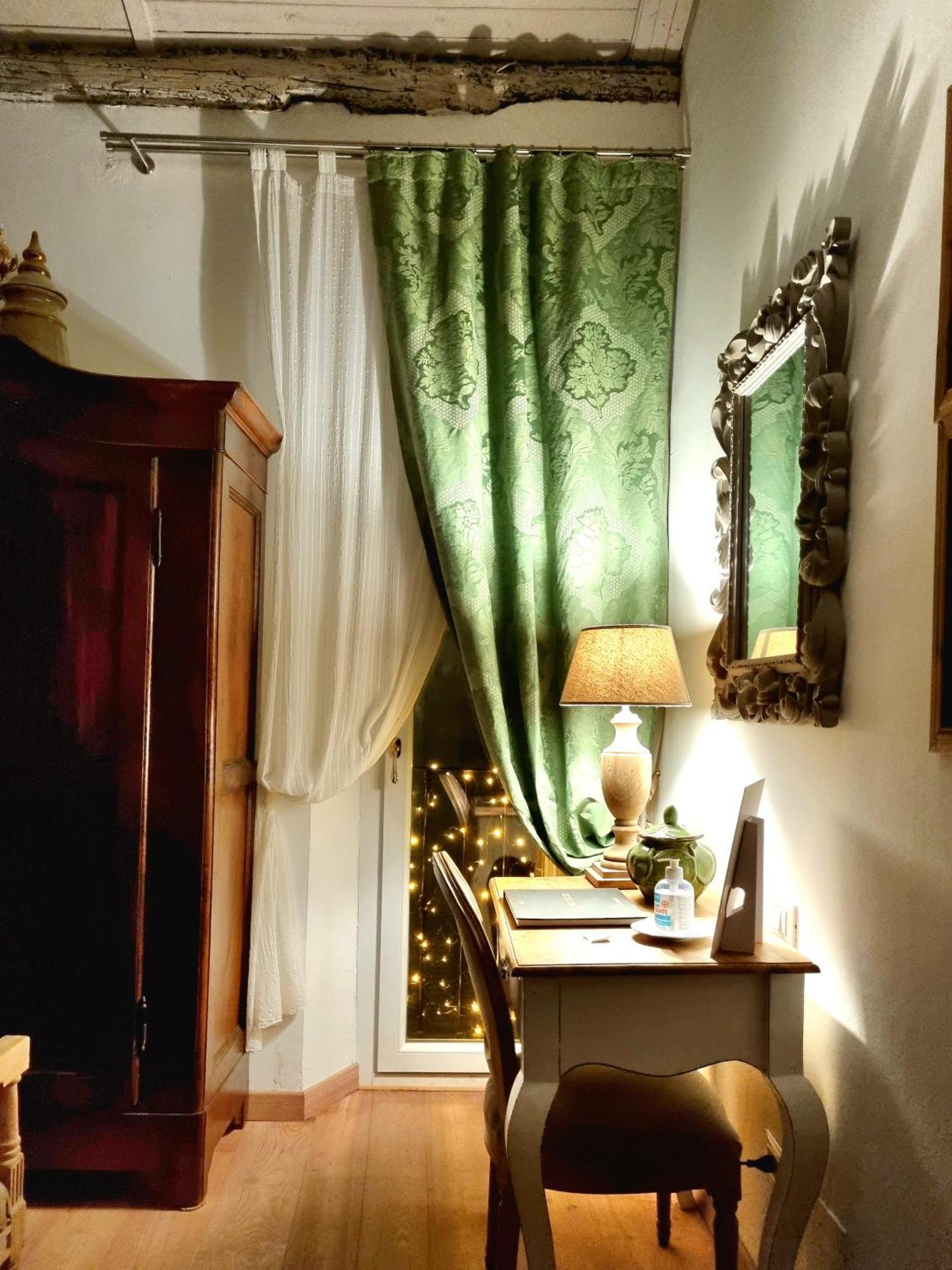 Le Stanze Del Cardinale Bed and Breakfast Pavia Exteriör bild