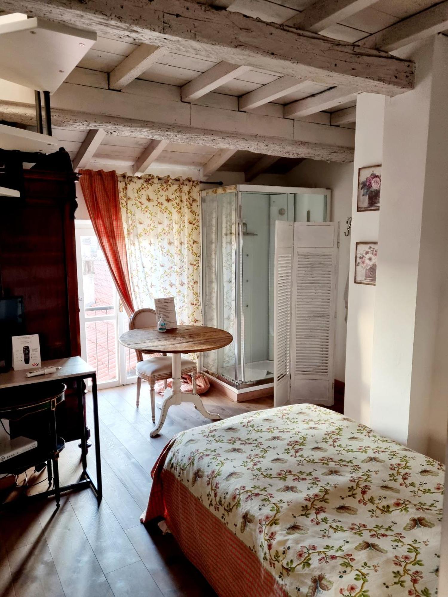 Le Stanze Del Cardinale Bed and Breakfast Pavia Exteriör bild