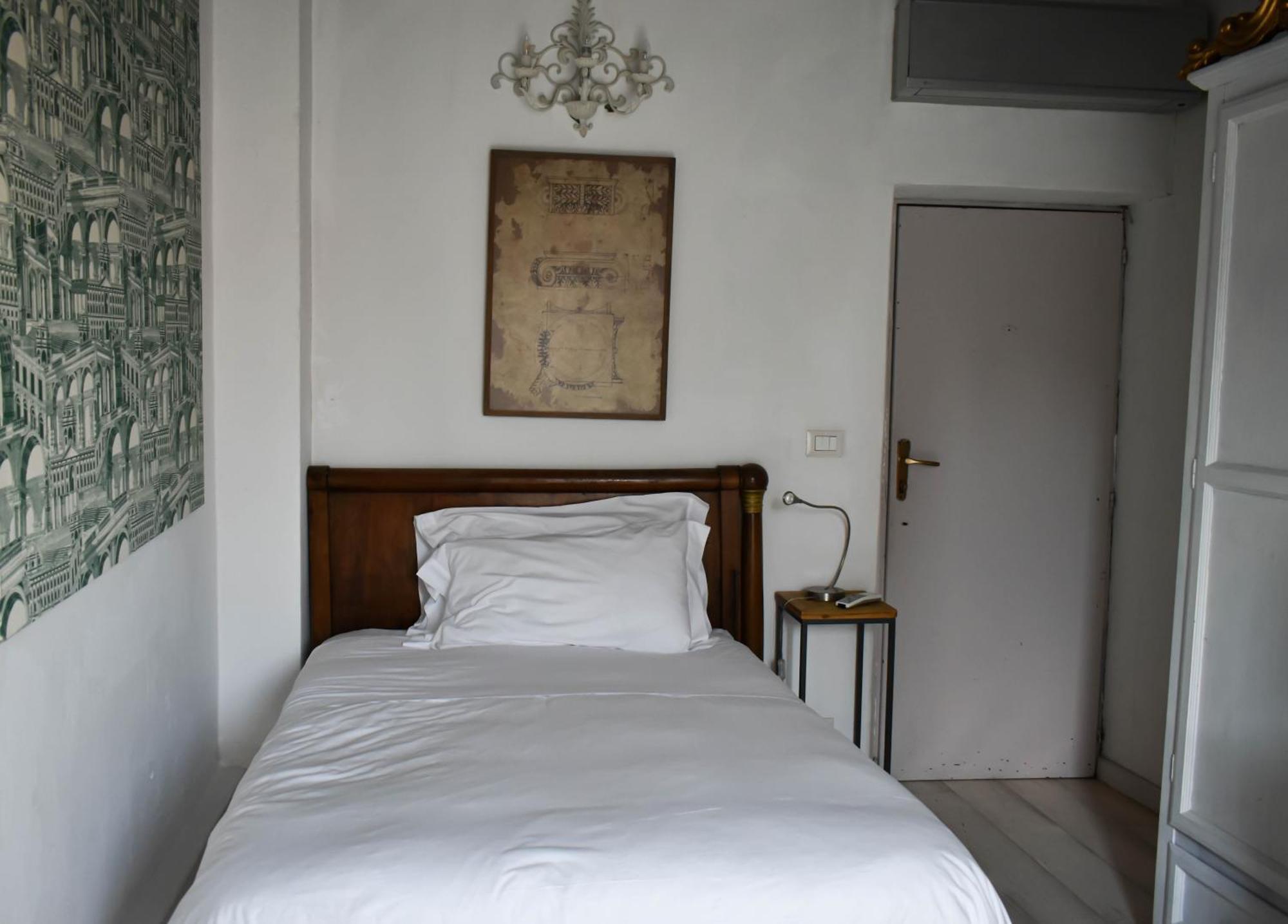 Le Stanze Del Cardinale Bed and Breakfast Pavia Exteriör bild